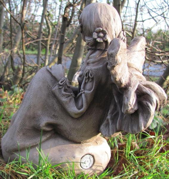 Fee BLUEBELL | Fiona Scott © | Pheeberts Statuary